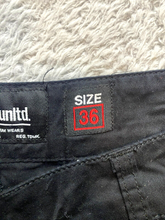 Load image into Gallery viewer, Ecko Unltd Shorts Adult 36x11 Black Cargo Pockets Rhino Brand Baggy Outdoor Mens