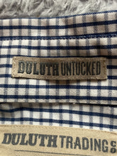 Load image into Gallery viewer, Duluth Trading Co Shirt Adult Medium Navy Gray Wrinkle Fighter Untucked Mens