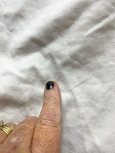 Load image into Gallery viewer, Vineyard Vines Shorts Adult 34x8 Ivory Ivory Flat Front Bermuda Whale Mens