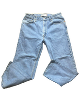 Load image into Gallery viewer, Levis 550 Jeans Adult 36x34 Relaxed Fit Straight Leg Medium Wash Denim Mens