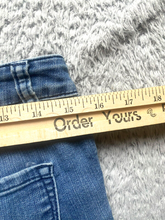 Load image into Gallery viewer, PrAna Jeans Womens 4/27 (31x31) Tapered Leg Medium Wash 5 Pocket Denim Ladies