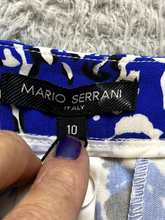 Load image into Gallery viewer, Mario Serrani Shorts Womens 10 Tummy Control Rayon Nylon 9" Inseam Italy NWT