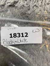 Load image into Gallery viewer, Hot Topic Skirt Womens Small (27x216) Black Cat AOP Halloween Gothcore Spandex