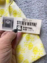 Load image into Gallery viewer, VTG Steven Wayne Shirt Womens Extra Large Yellow AOP Floral Fortrel Knits NOS