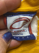 Load image into Gallery viewer, VTG Wichita State Shockers Shirt Adult Large Yellow Cadre NCAA Sportswear Mens