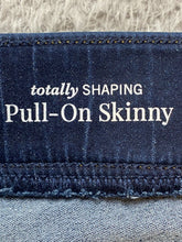 Load image into Gallery viewer, Levis Jeans Womens 28 (48x26.8) Pull On Skinny Totally Shaping Signature Gold