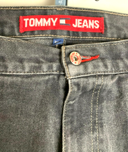 Load image into Gallery viewer, VTG Tommy Hilfiger Jeans Adult 31x34 Black Denim Streetwear Skater Baggy Mens