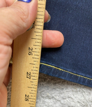 Load image into Gallery viewer, Levis Jeans Womens 28 (48x26.8) Pull On Skinny Totally Shaping Signature Gold