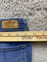 Load image into Gallery viewer, Levis Jeans Womens 8M (31x30) Blue Denim Mid Rise Straight Whiskered Signature