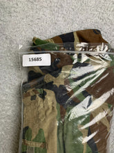 Load image into Gallery viewer, US Army Pants Adult Medium 35x29 Woodland Camo Cargo Combat Baggy Military Mens