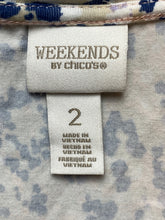 Load image into Gallery viewer, Weekends by Chico's Shirt Womens 2 Taupe Lavender Boxy Rayon Spandex Leopard AOP