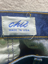 Load image into Gallery viewer, CHIC Jeans Womens 26 Blue Denim Embroidered Logo Flat Front Casual USA Made Lady