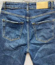 Load image into Gallery viewer, ZARA Jeans Womens 4 (27x27) Blue Denim Tapered Zip Fly 5 Pockets Casual Ladies