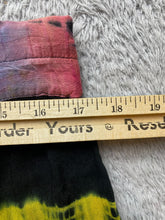 Load image into Gallery viewer, VTG Frantik Shorts Womens Medium (34x6.5) Black Colorblock Tie Dye Rayon