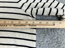 Load image into Gallery viewer, Vineyard Vines Sweatshirt Adult Small White The Shep Shirt Whale Pockets Mens