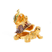 Load image into Gallery viewer, Medium Pyramid 3 Turtle Jewelry Case
