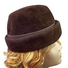Load image into Gallery viewer, Vintage Fur Felt Hat Womens Small Derby Bowler Mature
