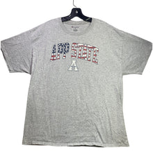 Load image into Gallery viewer, APP State Mountaineers Shirt Men's Extra Large Patriotic Spell Out Streetwear
