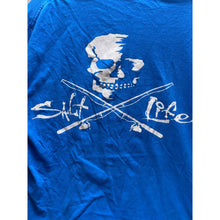 Load image into Gallery viewer, Salt Life Shirt Mens Medium Fishing Long Sleeve Hit Skull Graphic Pocket Blue
