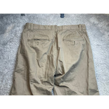 Load image into Gallery viewer, Gap Lived-In Straight Khaki Chinos Mens 32x32 Tan Cotton Blend Casual Pants
