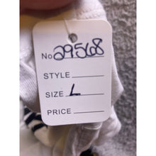 Load image into Gallery viewer, Nike Shirt Mens Large Just Do It Spell Out Large Center Swoosh Athleisure
