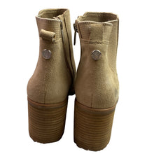Load image into Gallery viewer, Vince Camuto Boots Womens 8M Tan Suede Chunky Platform Zip Ankle Bootes
