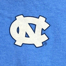 Load image into Gallery viewer, UNC Tar Heels Shirt Mens Medium Nike Athleisure Spell Out AOP College Streetwear
