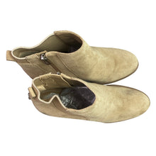 Load image into Gallery viewer, Vince Camuto Boots Womens 8M Tan Suede Chunky Platform Zip Ankle Bootes
