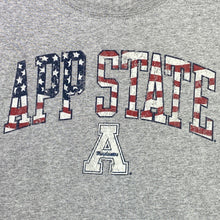 Load image into Gallery viewer, APP State Mountaineers Shirt Men's Extra Large Patriotic Spell Out Streetwear
