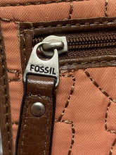 Load image into Gallery viewer, Fossil Key-Per Wallet Peach Fabric Brown Leather Fold Over Zip Quilted Clutch
