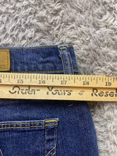 Load image into Gallery viewer, Cabelas Jeans Womens 16R (36x20) Blue Denim Capri Cropped Casuals 5 Pockets

