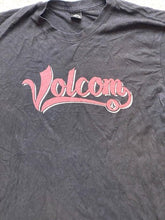 Load image into Gallery viewer, Volcom Shirt Adult Medium Black Script Logo Crewneck Streetwear Skateboard Mens
