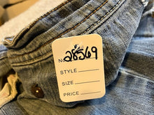 Load image into Gallery viewer, VTG Apple Bottoms Shorts Womens 9/10 Y2K Cut-Offs Embroidered Hip Hop Festival
