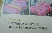 Load image into Gallery viewer, Twin Size Bedspread Quilt Hearts Valentines 2 Piece Pillow Sham Lightweight
