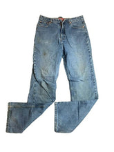 Load image into Gallery viewer, VTG Levis 501 Jeans Adult 32x32 Blue Flat Front Straight Leg USA Y2K Denim Mens
