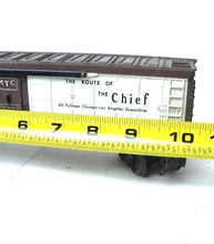 Load image into Gallery viewer, Vintage Lionel Train Cars Marx Train Track
