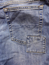 Load image into Gallery viewer, Lucky Brand Shorts Womens 29/6 (34x7) Laguna Denim Shortie Cut Off Jean Studded
