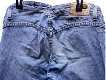Load image into Gallery viewer, Apple Bottoms Jeans Women 9/10 (33x32) Vintage Y2K Stretch Medium Wash Straight
