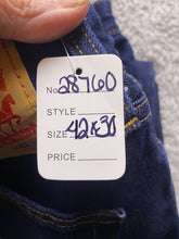 Load image into Gallery viewer, Levis 550 Jeans Mens 42x30 Blue Straight Leg Baggy Denim Streetwear Workwear
