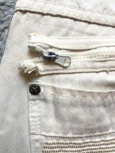Load image into Gallery viewer, Old Skool Jeans Adult 32x32 White Denim Vintage Y2K Zip Pockets Buttons Mens
