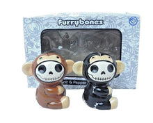 Load image into Gallery viewer, Furry Bones Munky The Monkey Skull Salt and Pepper Shakers Set Brown &amp; Black NEW
