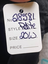 Load image into Gallery viewer, Lee Jeans Womens 20W (42x28) Black Denim Relaxed Straight Leg High Rise NWT
