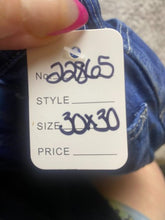 Load image into Gallery viewer, Carhartt Jeans Adult 30x30 Blue Denim Dungaree Fit Carpenter Workwear 382-83 Men
