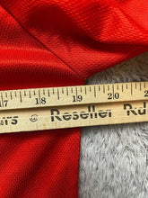 Load image into Gallery viewer, Manchester United Jersey Adult Small Red Black David Beckham Retro Football Mens
