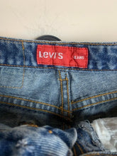 Load image into Gallery viewer, VTG Levis 501 Jeans Adult 32x32 Blue Flat Front Straight Leg USA Y2K Denim Mens
