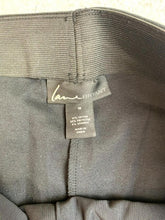 Load image into Gallery viewer, Lane Bryant Pants Womens 18 (38x28) Black Spandex Stretch Skinny Casual Pull On
