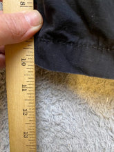 Load image into Gallery viewer, Levis Shorts Adult 40 Black Cargo Casual Wear Hiking Grunge Men
