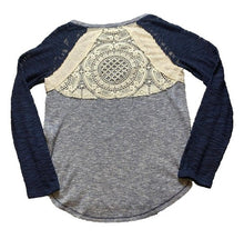 Load image into Gallery viewer, Jolt Shirt Womens Medium Navy Blue Ivory Crochet Lace Raglan Boho Blouse Ladies
