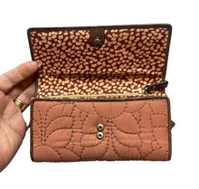 Load image into Gallery viewer, Fossil Key-Per Wallet Peach Fabric Brown Leather Fold Over Zip Quilted Clutch
