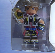 Load image into Gallery viewer, Disney Kingdom Hearts Sora Vinyl Figure Vinimates Diamond Select NEW NRFB
